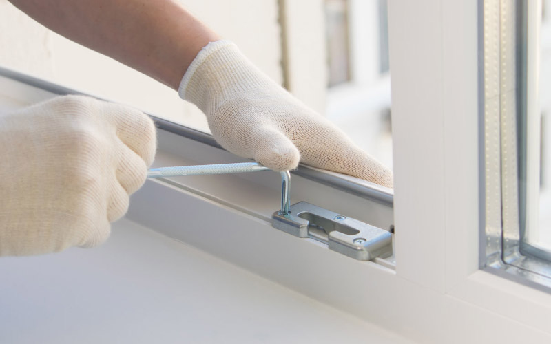 门窗滑撑铰链规格尺寸与承重性能解析